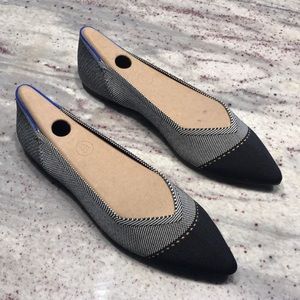 Rothys Grey Mist Captoe Point Size 11.5, Excellent Condition.